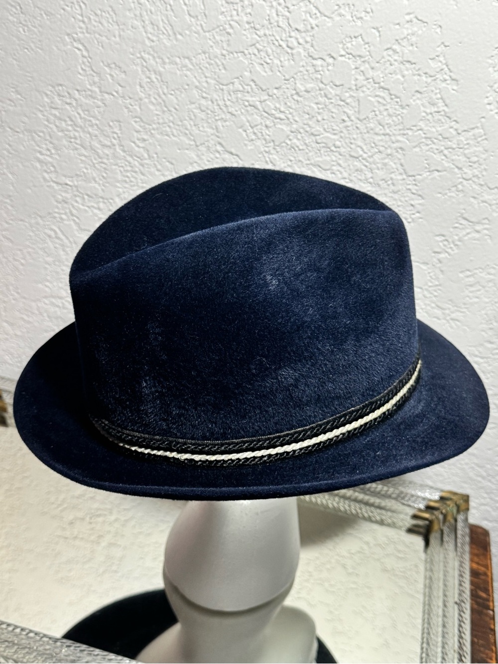 Vintage Dobbs 5th Avenue New York Midnight Blue Fedora Hat Velvet Felt w/Box - Picture 5 of 15